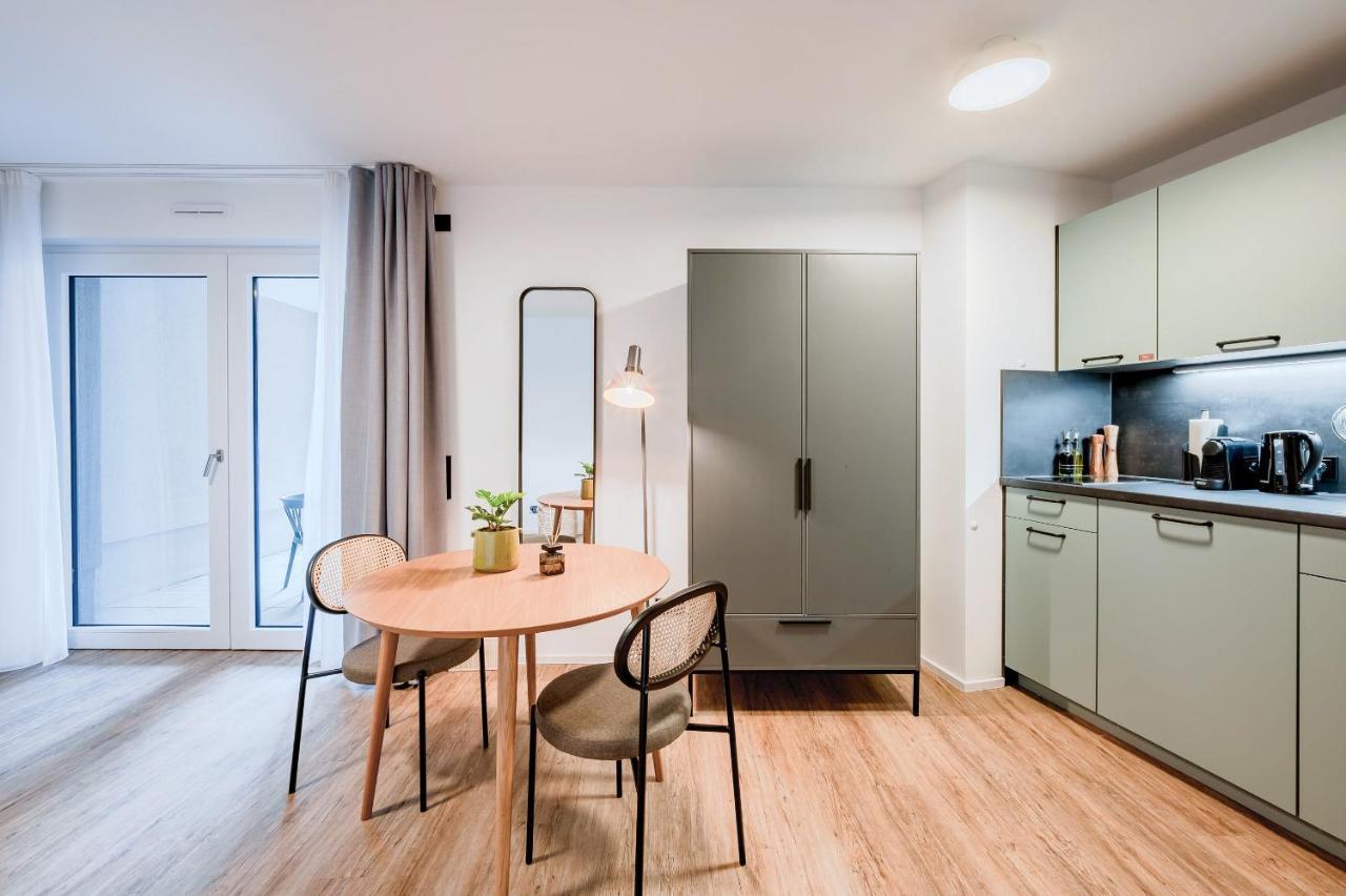 Limehome Metzingen Wilhelmstr Ngoại thất bức ảnh