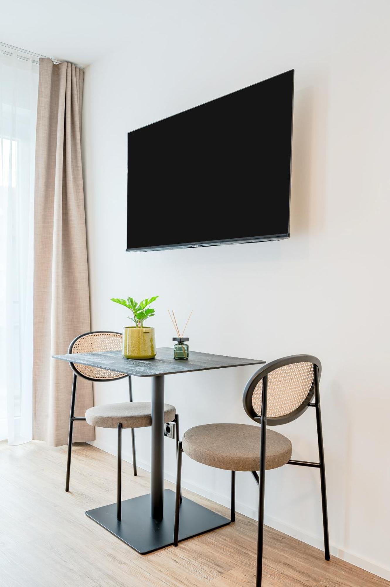 Limehome Metzingen Wilhelmstr Phòng bức ảnh